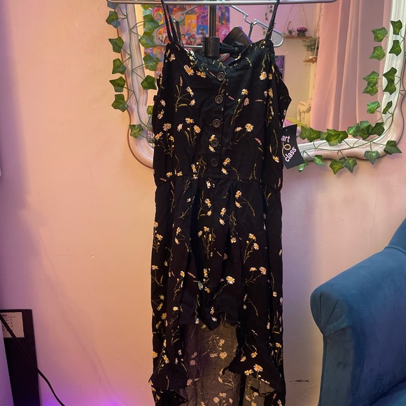 Girls Long Daisy Romper Dress - Picture 1 of 3